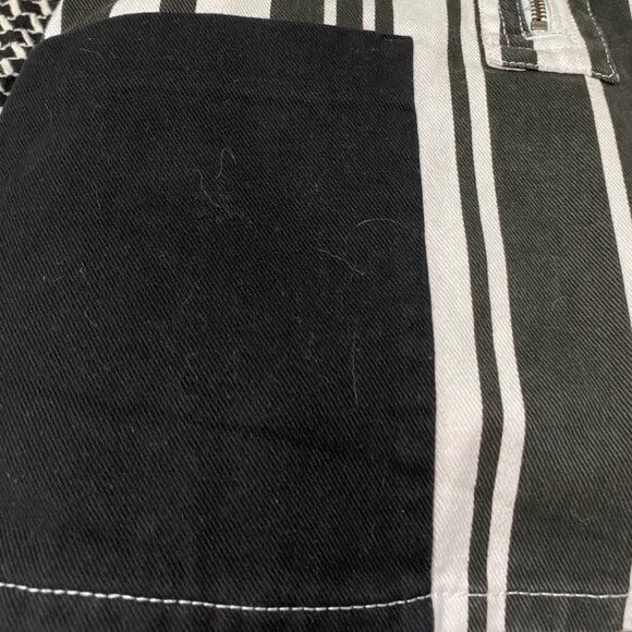 BDG Urban Outfitters Striped High-Waisted Mini Skirt W/Front Zipper & Pockets XS - Picture 4 of 5